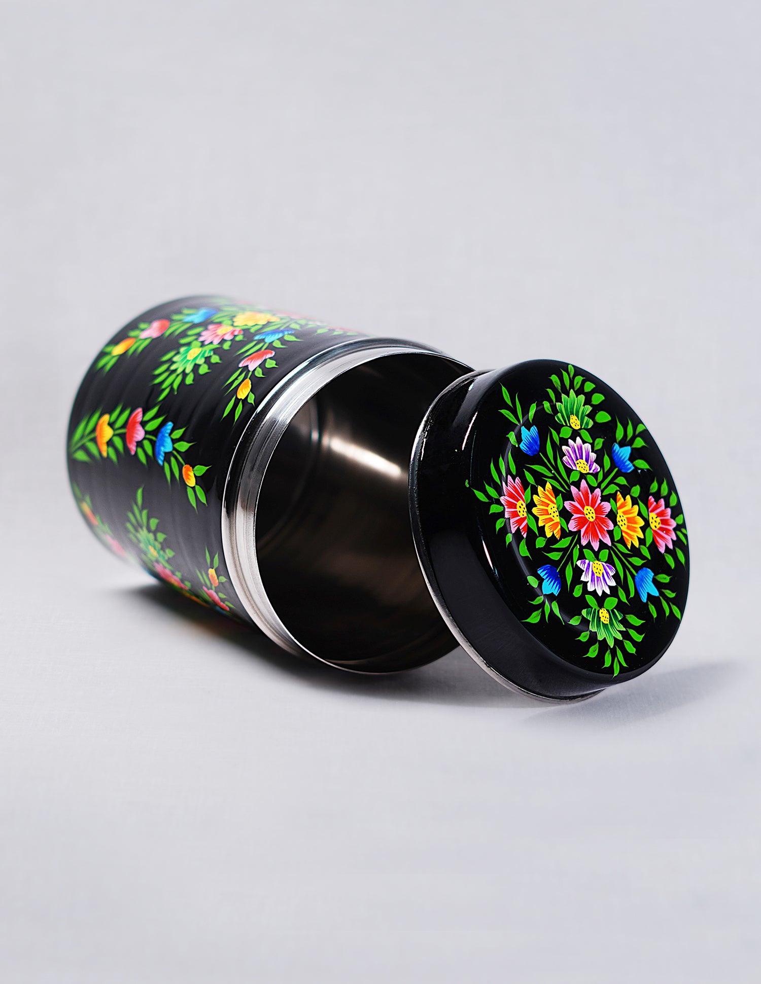 Handmade Kashmir Papier-Mâché Canister Box — Hand-Painted Design | Ø 10.5 cm × 15 cm (H)