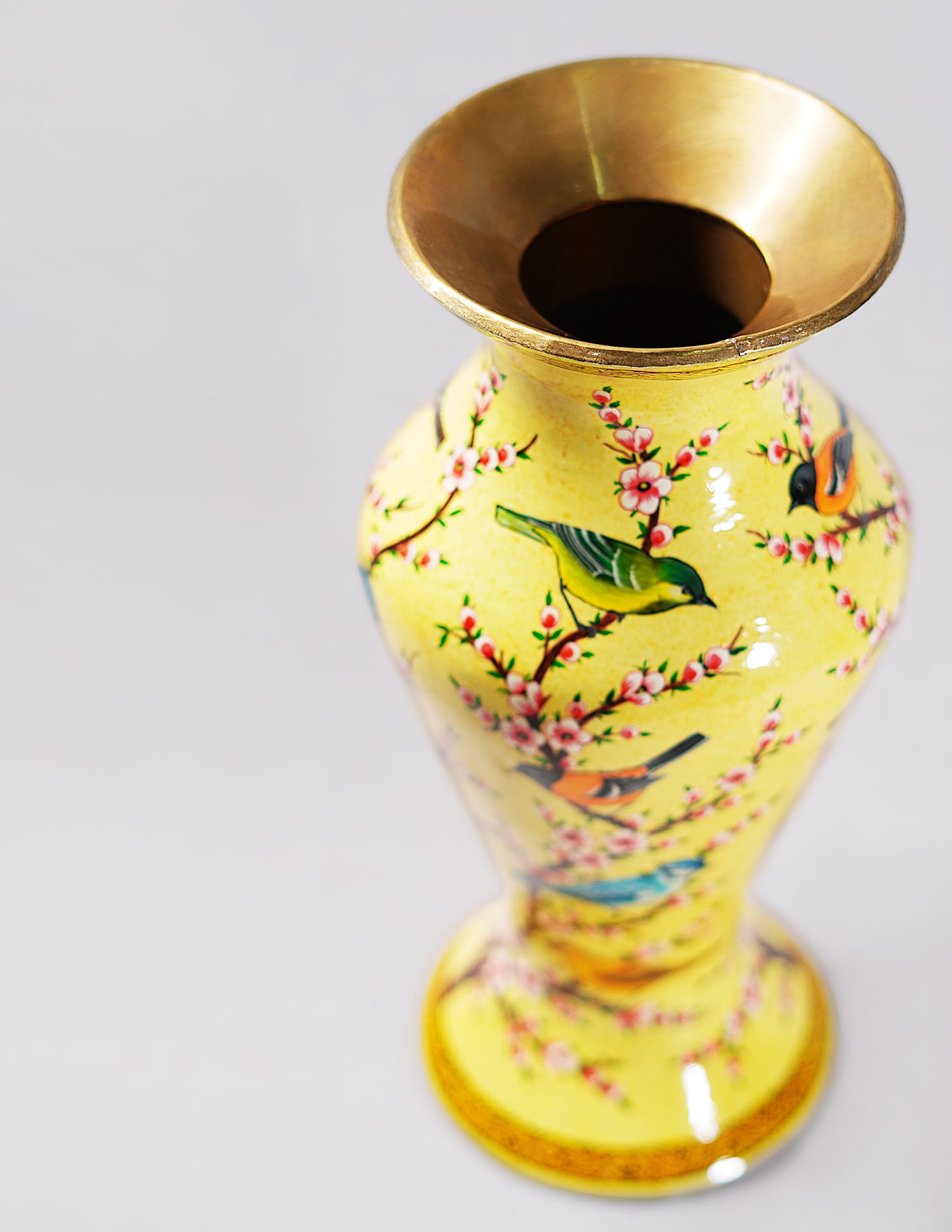 Handmade Kashmir Papier-Mâché Flower Vase — Hand-Painted Design | Ø 11.5 cm × 29 cm (H)
