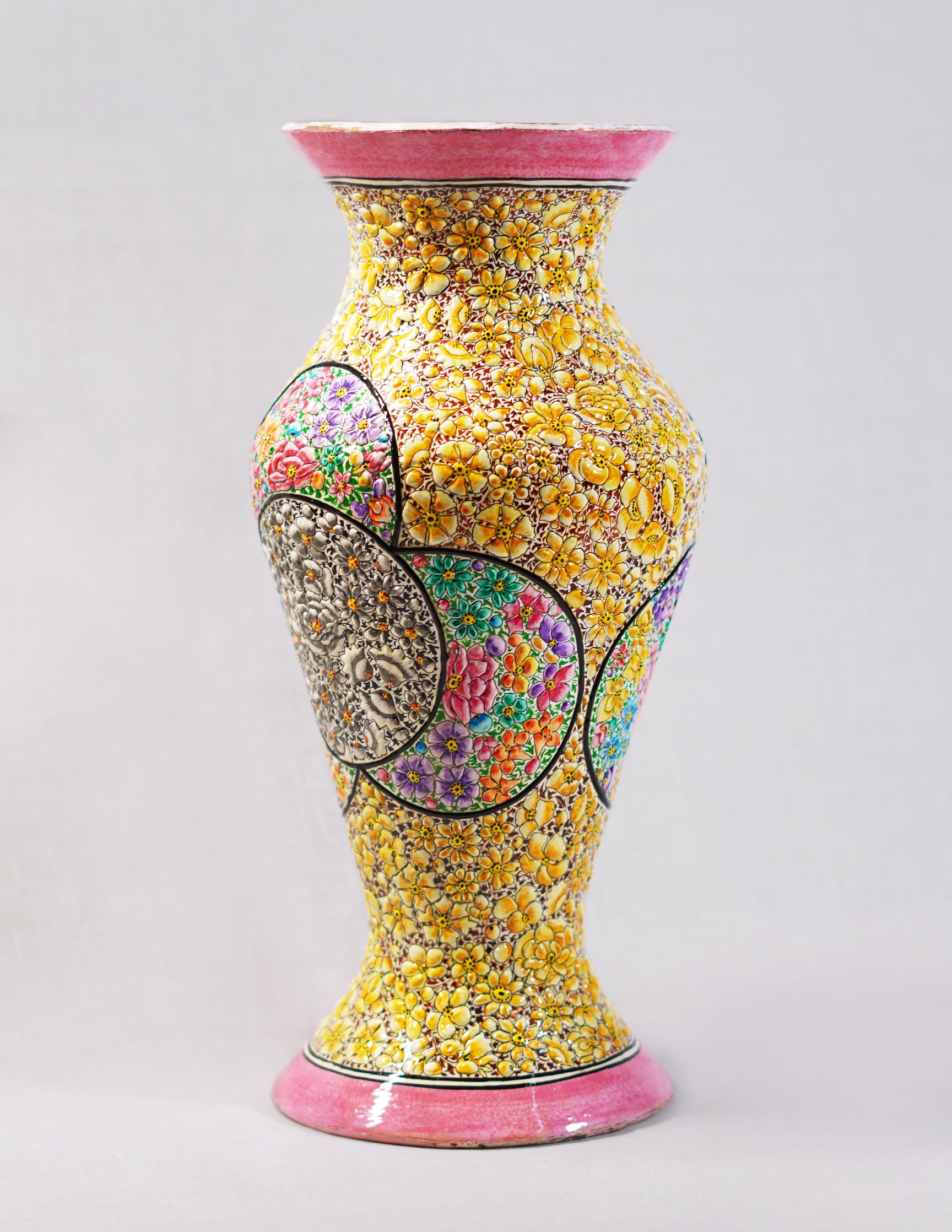 Handmade Kashmir Papier-Mâché Flower Vase — Hand-Painted Design | Ø 11.5 cm × 29 cm (H)