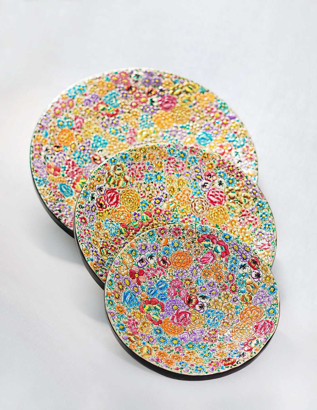 Papier-Mâché Wall Plate — Hand-Painted Design | Ø 31 cm, Ø 25.5 cm &amp; Ø 20.5 cm (set of 3 plates)