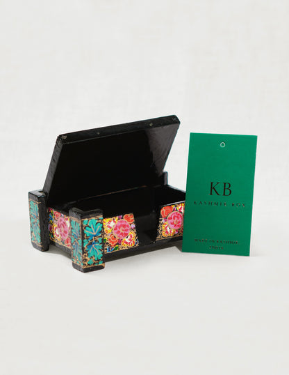 Handmade Kashmir Papier-Mâché Card Box — Hand-Painted Design | 8 cm (L) × 11.5 cm (B) × 4.25 cm (H)