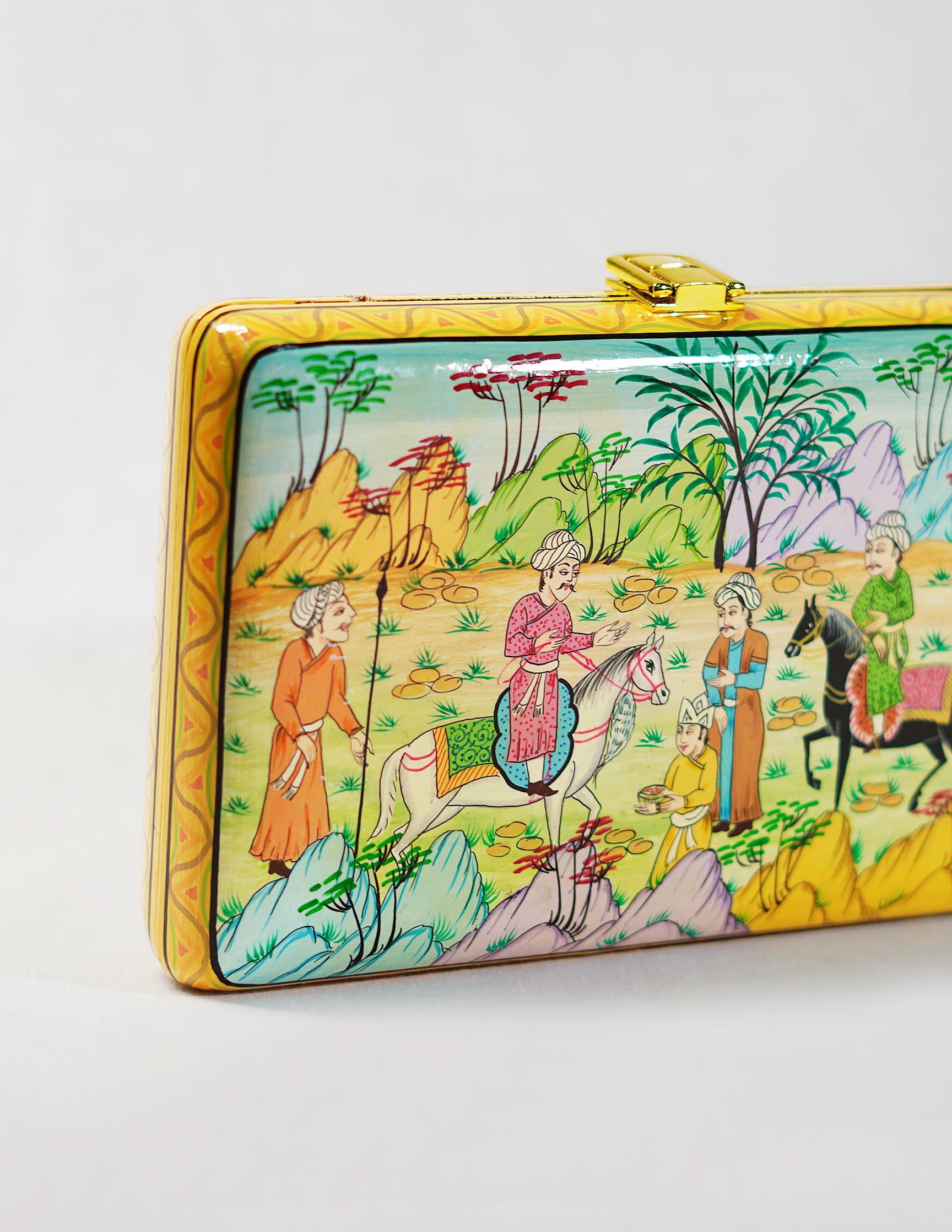 Handmade Kashmir Papier-Mâché Rectangular Clutch — Hand-Painted Design | 12.5 cm (L) × 20 cm (B) × 3.5 cm (H)