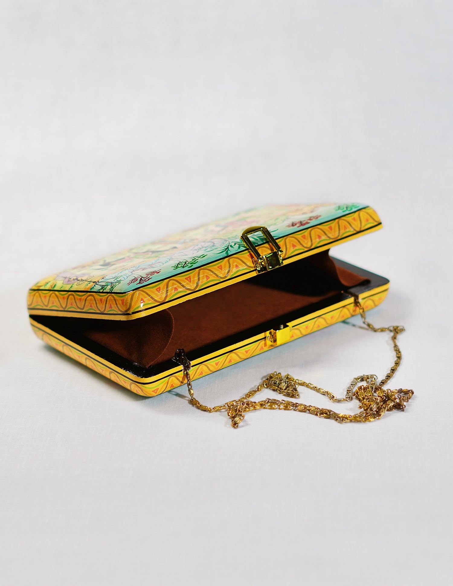 Handmade Kashmir Papier-Mâché Rectangular Clutch — Hand-Painted Design | 12.5 cm (L) × 20 cm (B) × 3.5 cm (H)
