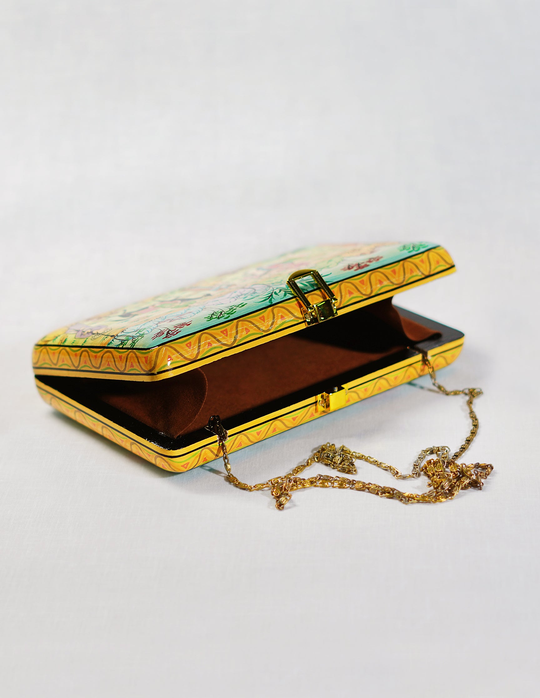 Handmade Kashmir Papier-Mâché Rectangular Clutch — Hand-Painted Design | 12.5 cm (L) × 20 cm (B) × 3.5 cm (H)