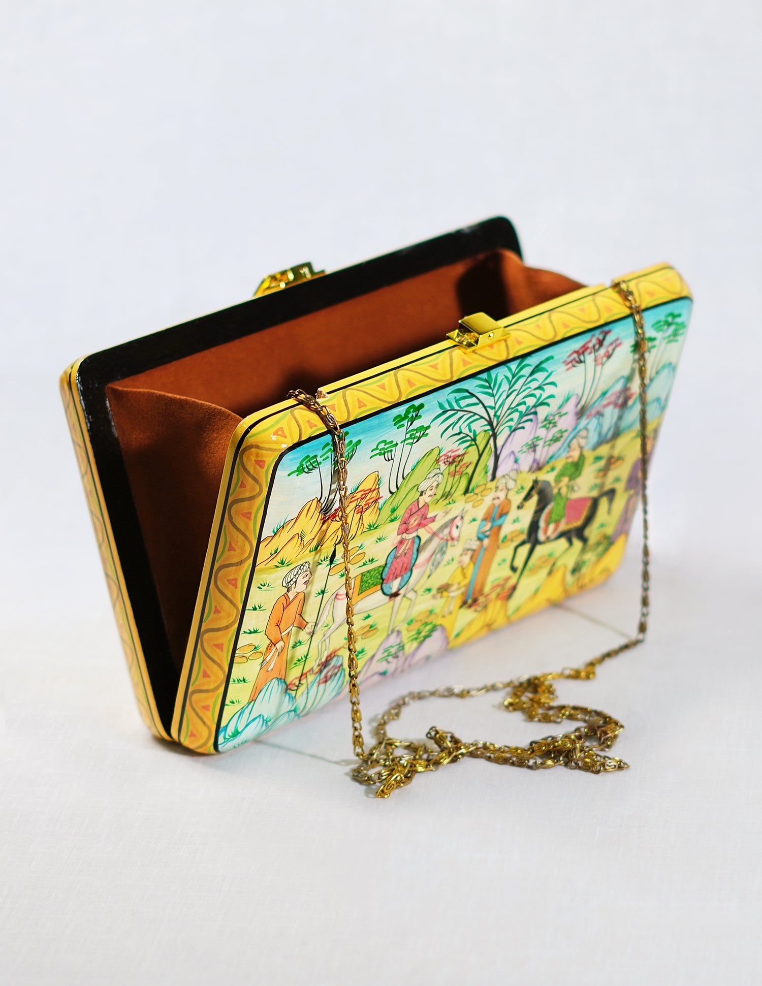 Handmade Kashmir Papier-Mâché Rectangular Clutch — Hand-Painted Design | 12.5 cm (L) × 20 cm (B) × 3.5 cm (H)