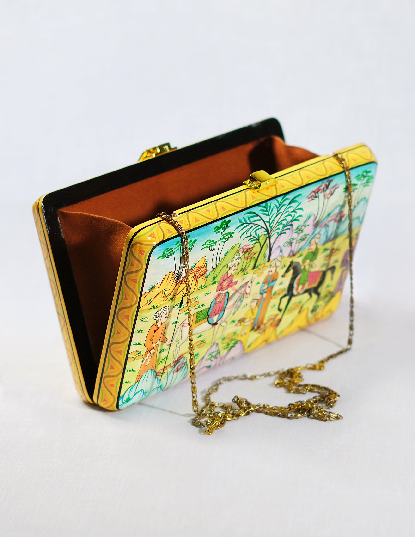 Handmade Kashmir Papier-Mâché Rectangular Clutch — Hand-Painted Design | 12.5 cm (L) × 20 cm (B) × 3.5 cm (H)