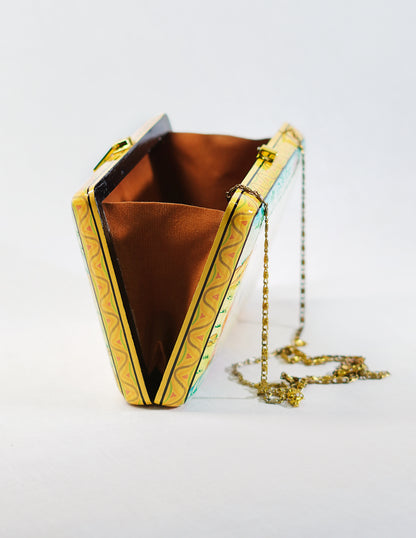 Handmade Kashmir Papier-Mâché Rectangular Clutch — Hand-Painted Design | 12.5 cm (L) × 20 cm (B) × 3.5 cm (H)