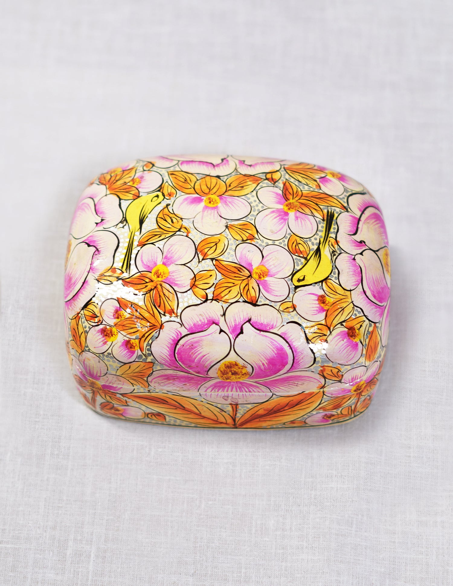 Handmade Kashmir Papier-Mâché Trinket Box — Hand-Painted Design | 9.25 cm (L) × 12 cm (B) × 5.5 cm (H)