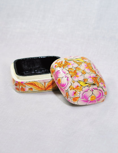 Handmade Kashmir Papier-Mâché Trinket Box — Hand-Painted Design | 9.25 cm (L) × 12 cm (B) × 5.5 cm (H)