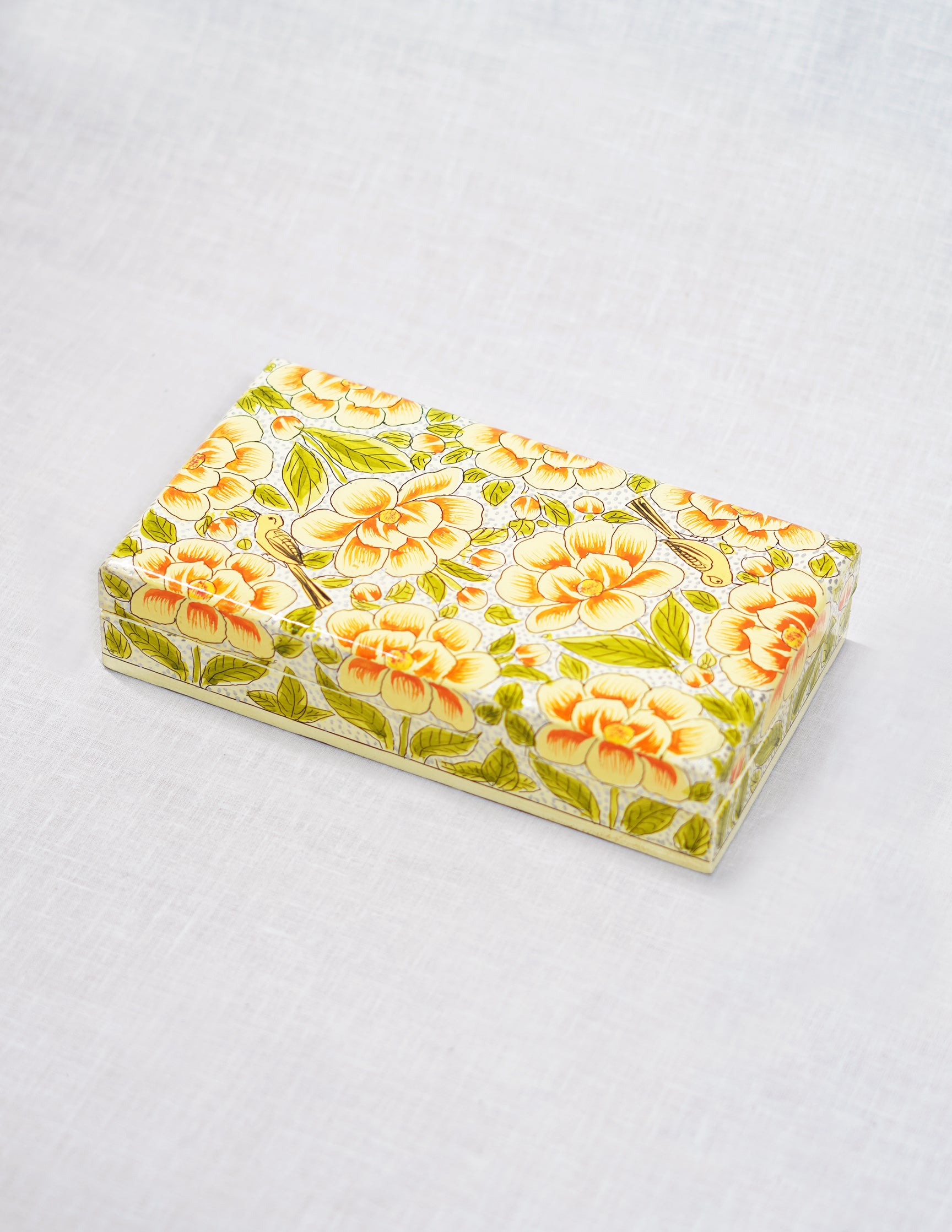Handmade Kashmir Papier-Mâché Flat Box — Hand-Painted Design | 10 cm (L) × 17.5 cm (B) × 3.5 cm (H)
