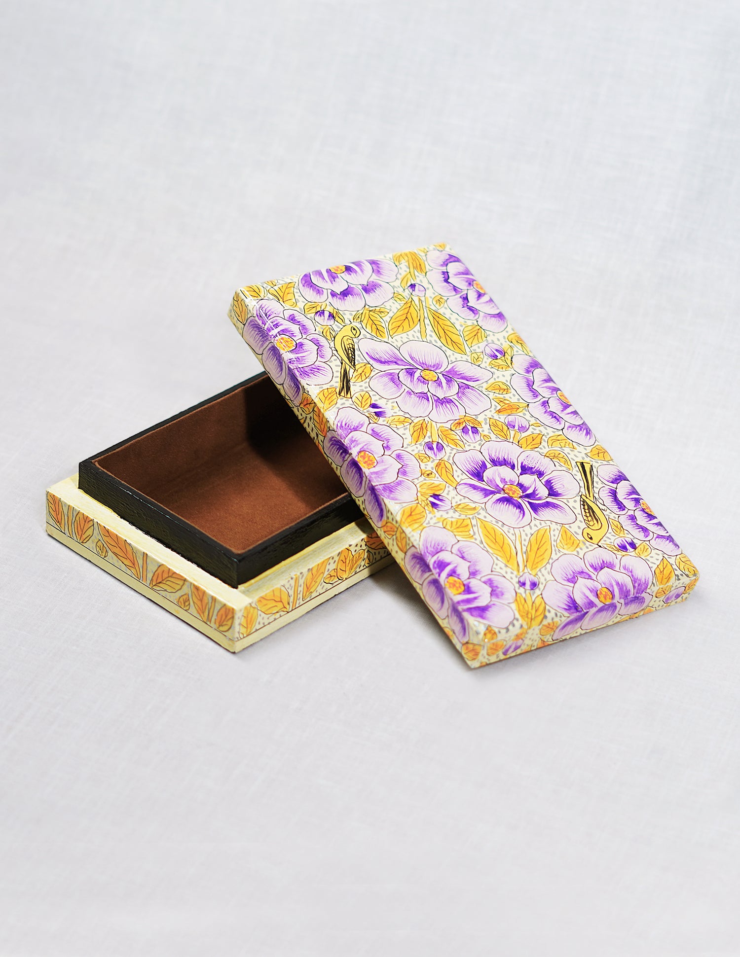 Handmade Kashmir Papier-Mâché Flat Box — Hand-Painted Design | 10 cm (L) × 17.5 cm (B) × 3.5 cm (H)