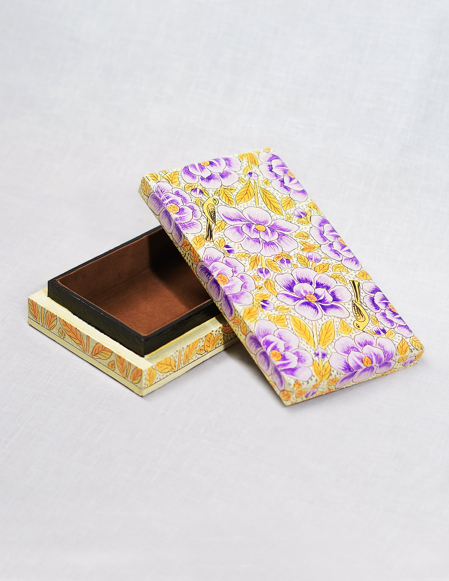 Handmade Kashmir Papier-Mâché Flat Box — Hand-Painted Design | 10 cm (L) × 17.5 cm (B) × 3.5 cm (H)