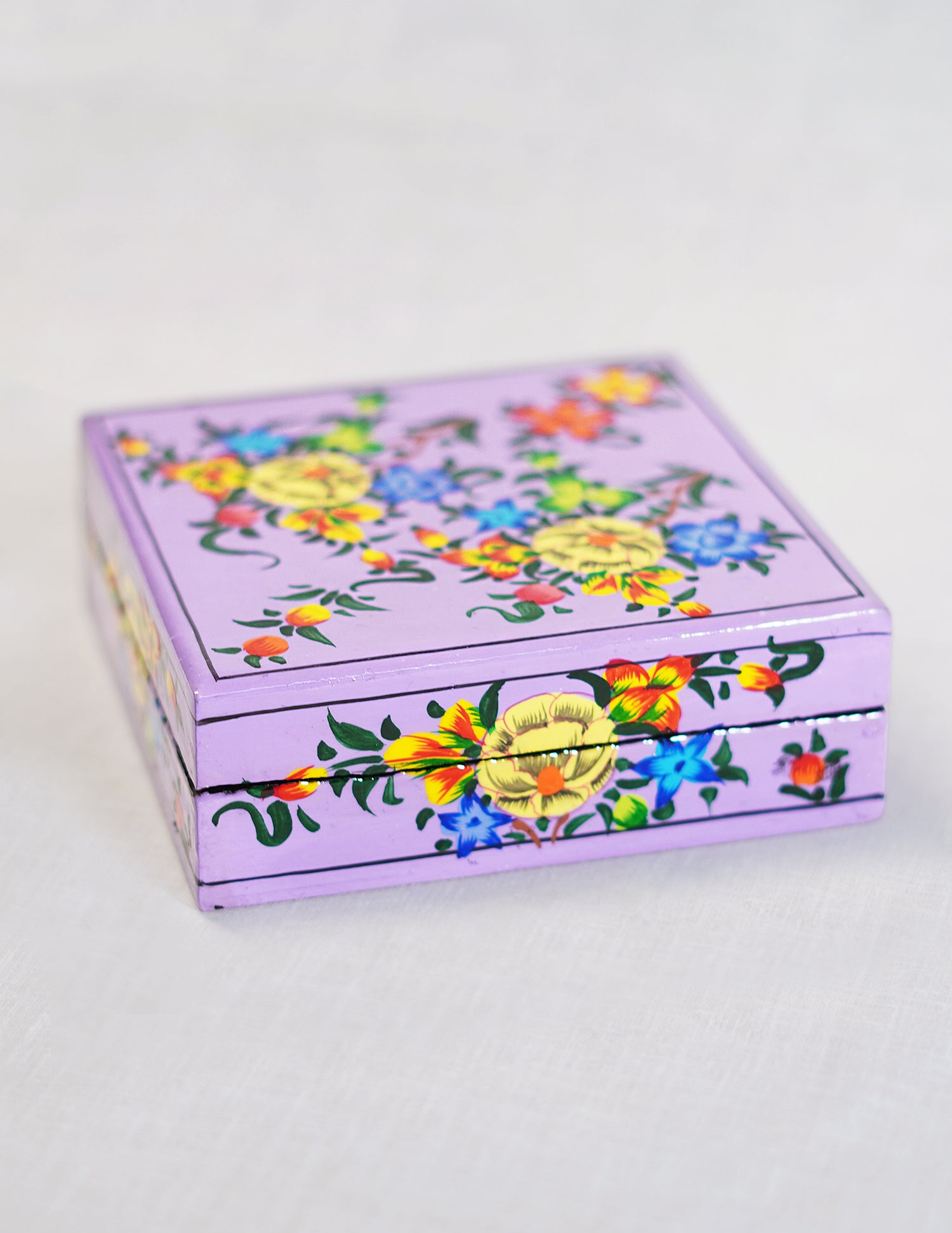 Handmade Kashmir Papier-Mâché Coaster Set — Hand-Painted Design | 11 cm (L) × 11 cm (B) × 3.5 cm (H)