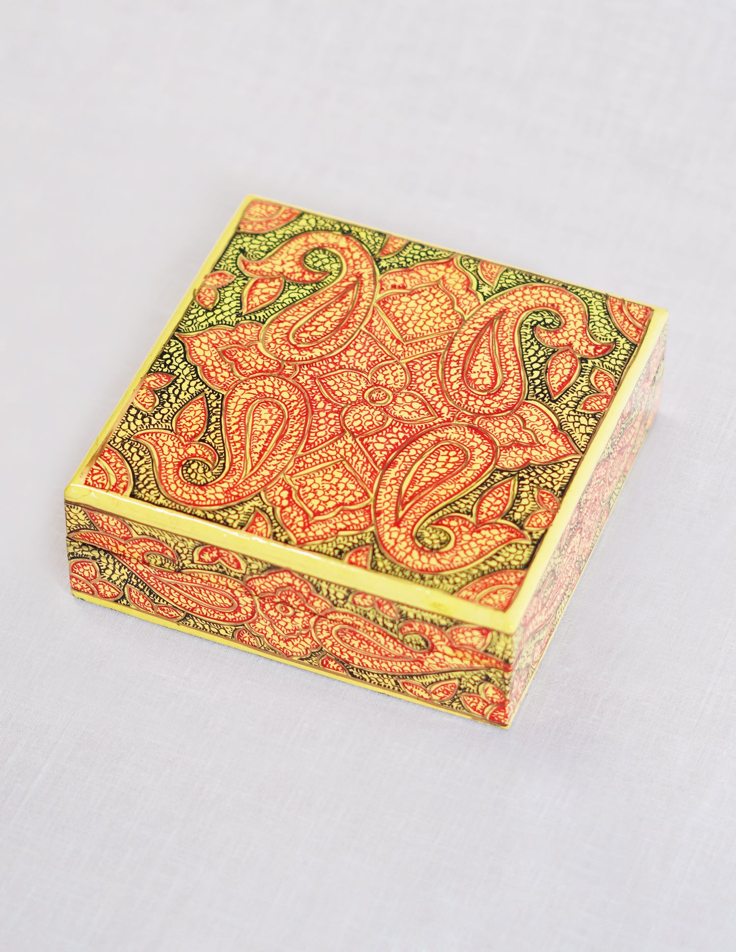 Handmade Kashmir Papier-Mâché Coaster Set — Hand-Painted Design | 11 cm (L) × 11 cm (B) × 3.5 cm (H)