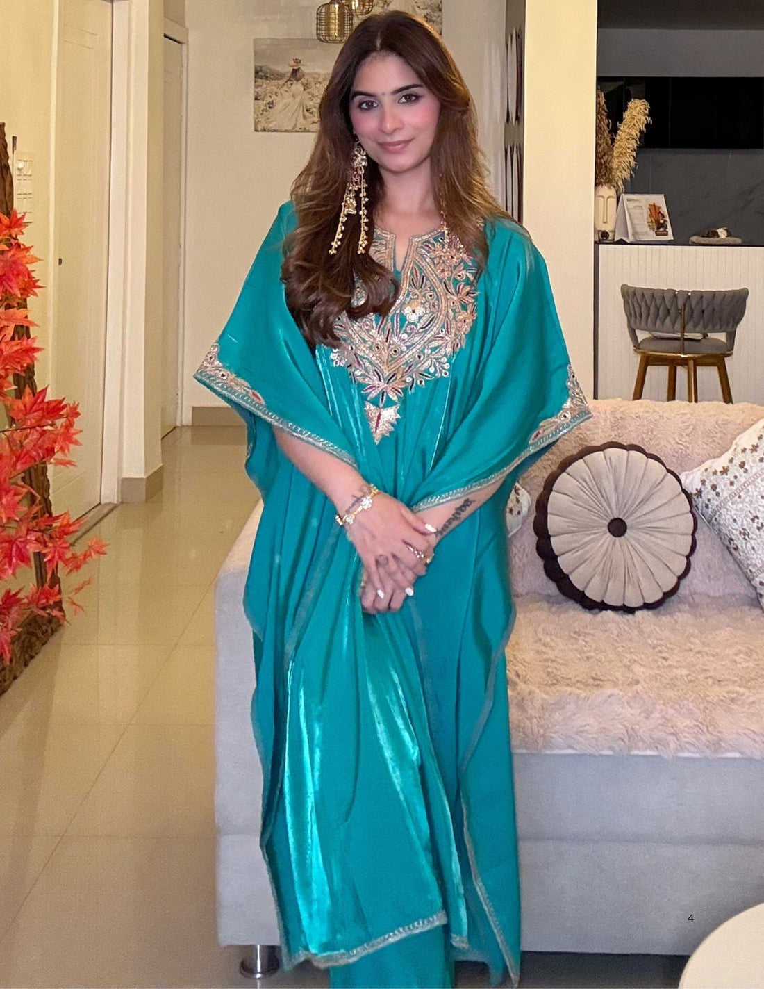 Kashmiri Tilla &amp; Thread Embroidered Silk Kaftan Set – Emerald Green