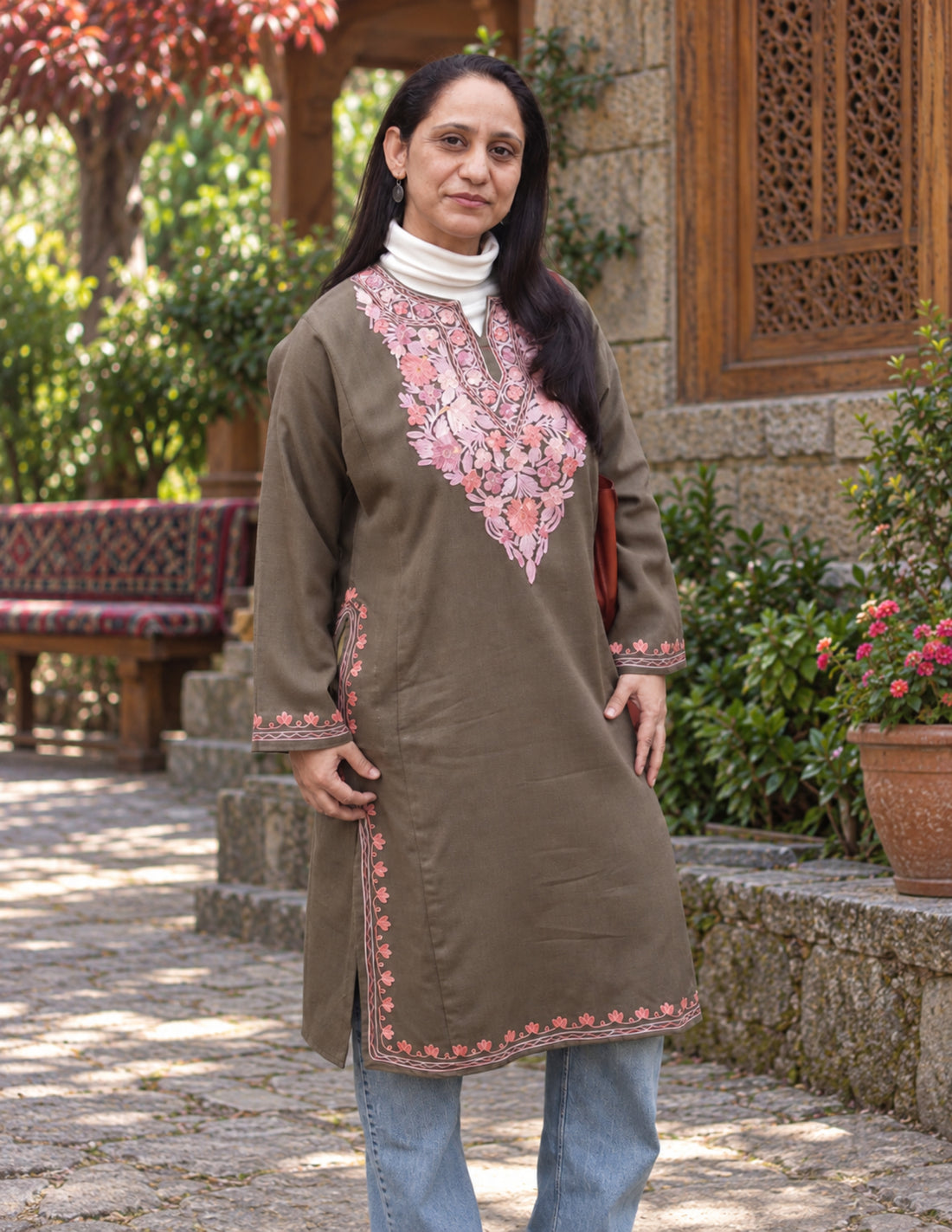 Rang-e-Khizan Old Saffron Lavender Aari Phiran