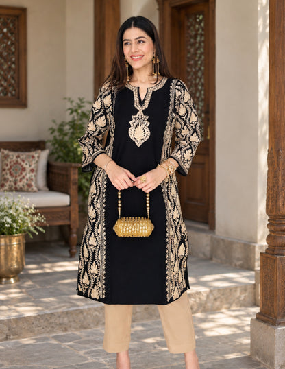 Kashmiri Light Brown Aari Embroidered Woollen Phiran – Black | Timeless Winter Wear
