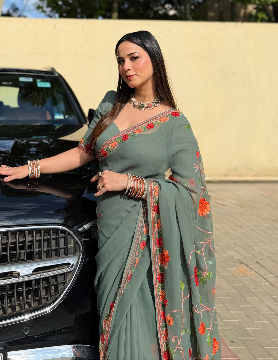 Kashmiri Aari Embroidered Georgette Saree – Pine Green