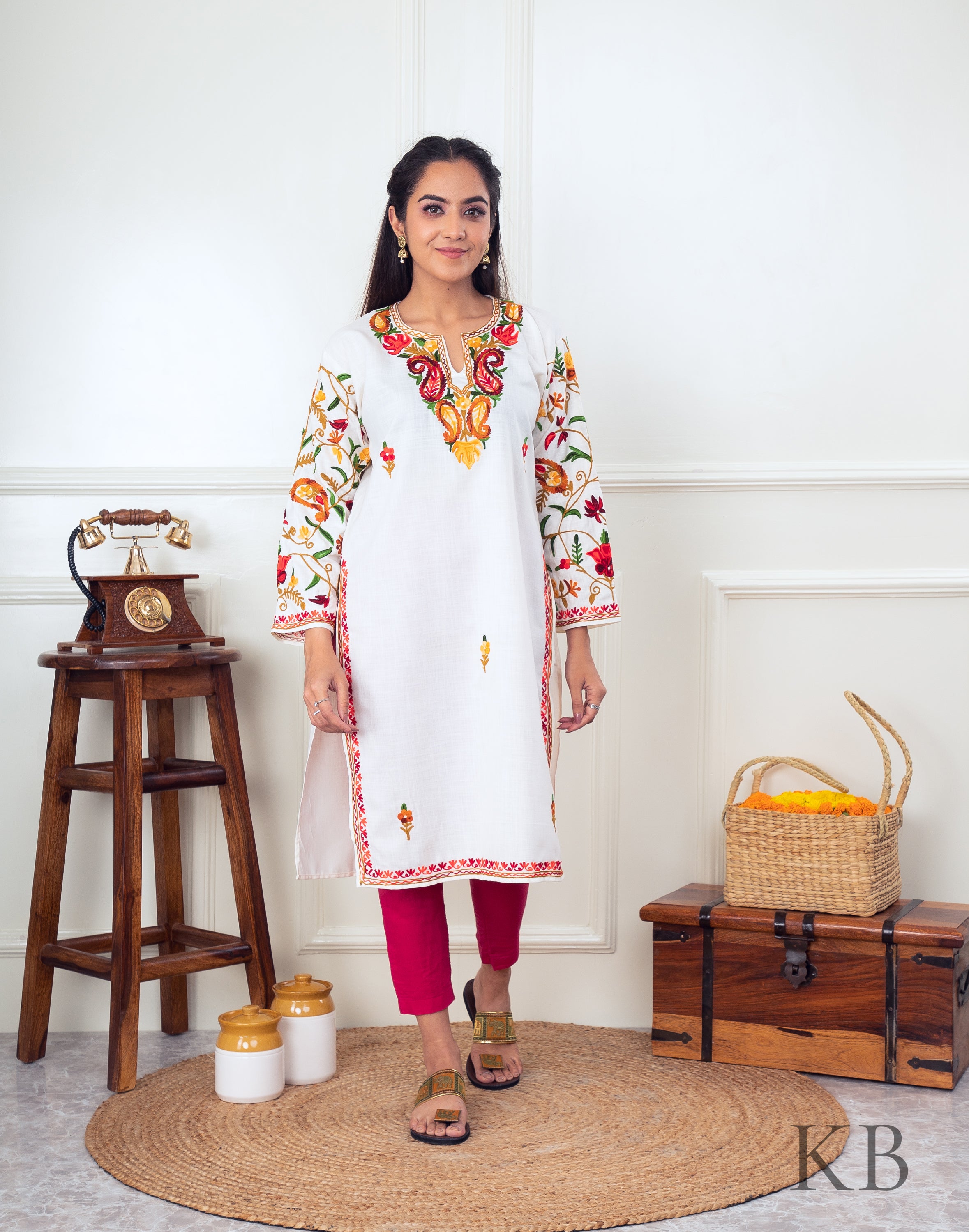 Buy White Cotton Short Kurti After Six Wear Online at Best Price | Cbazaar