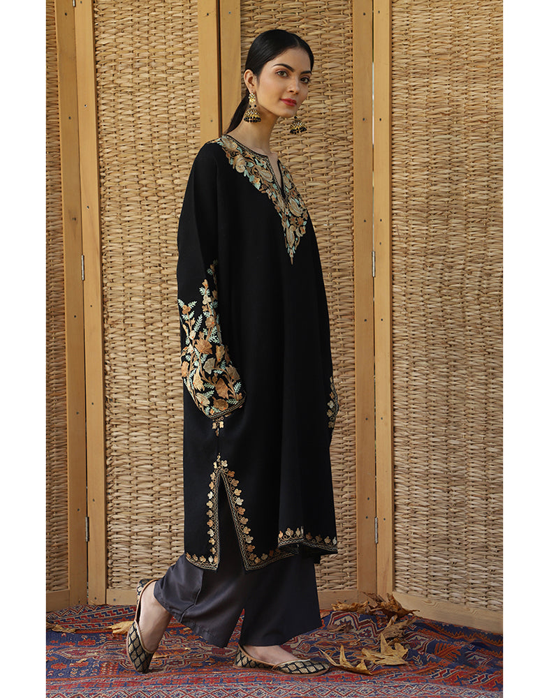 Black Aari Embroidered Woolen Phiran - KashmirBox.com