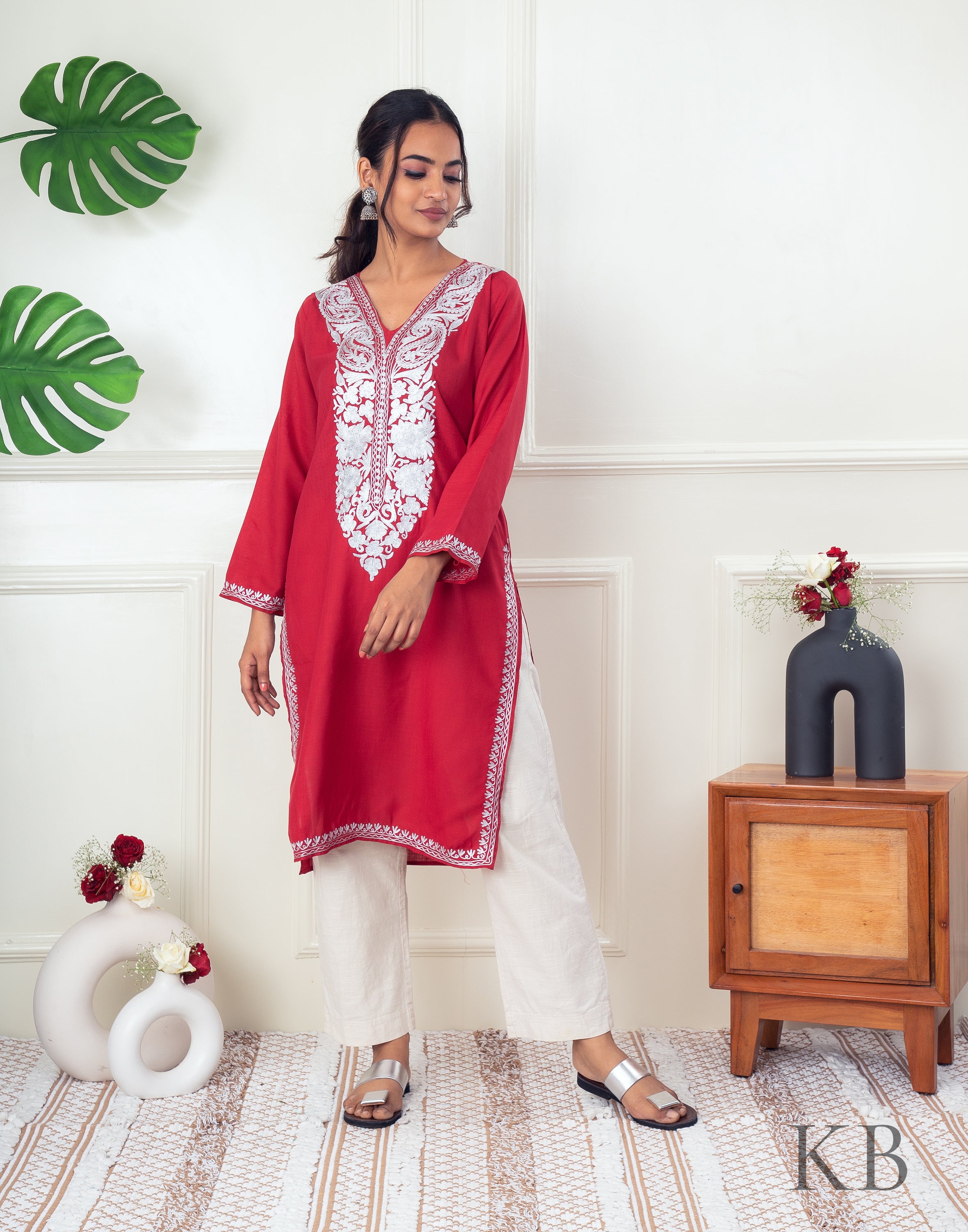 Women's Lucknowi Handcrafted Red Cotton Chikankari Kurti - NC068810
