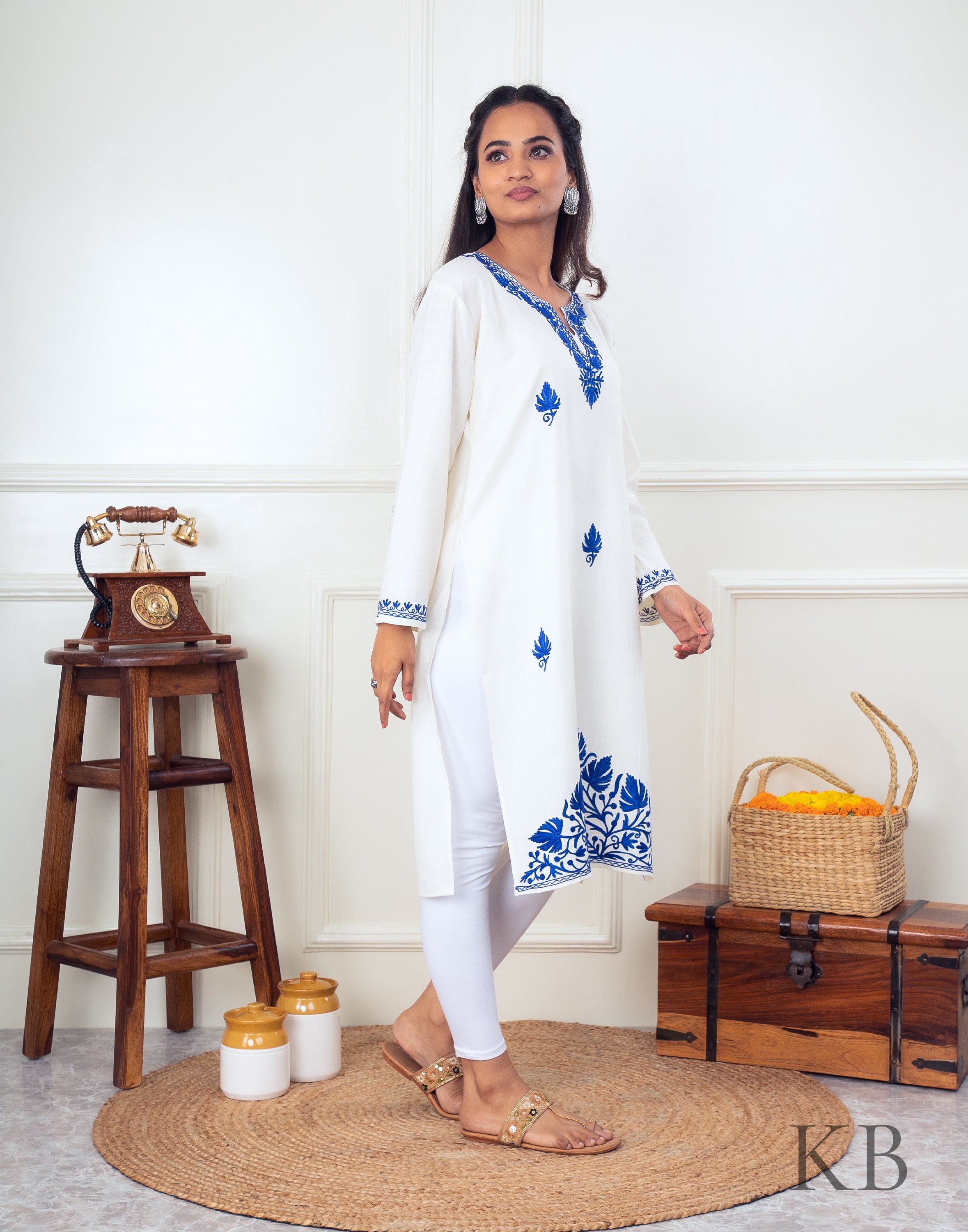 Shop Online Off White Silk Blend Kurta Set With Floral Embroidery  Collection at Soch India