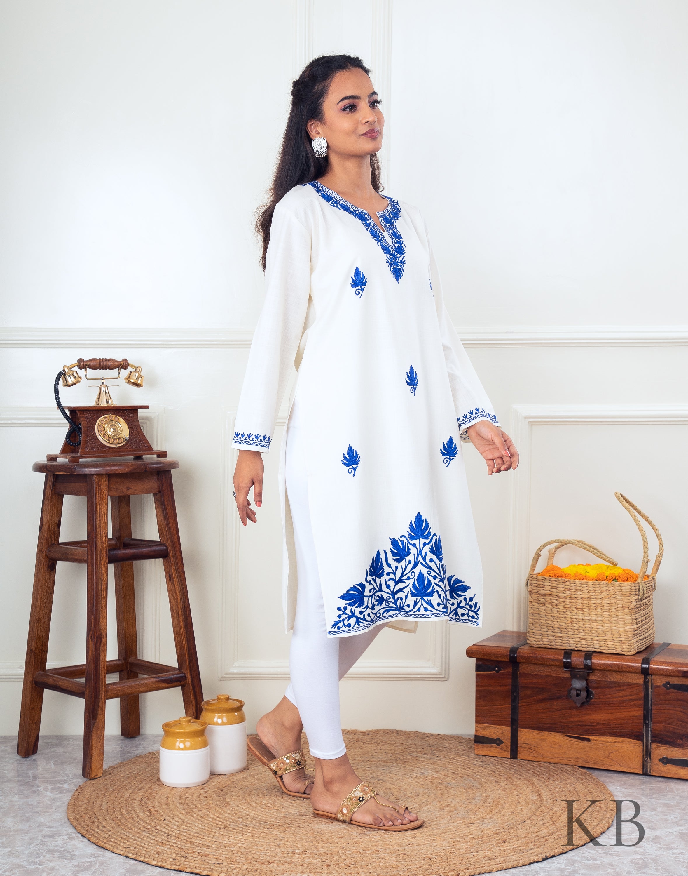 White Anarkali Chikan Kurtis, Size: L at Rs 999 in Surat | ID: 25183472733
