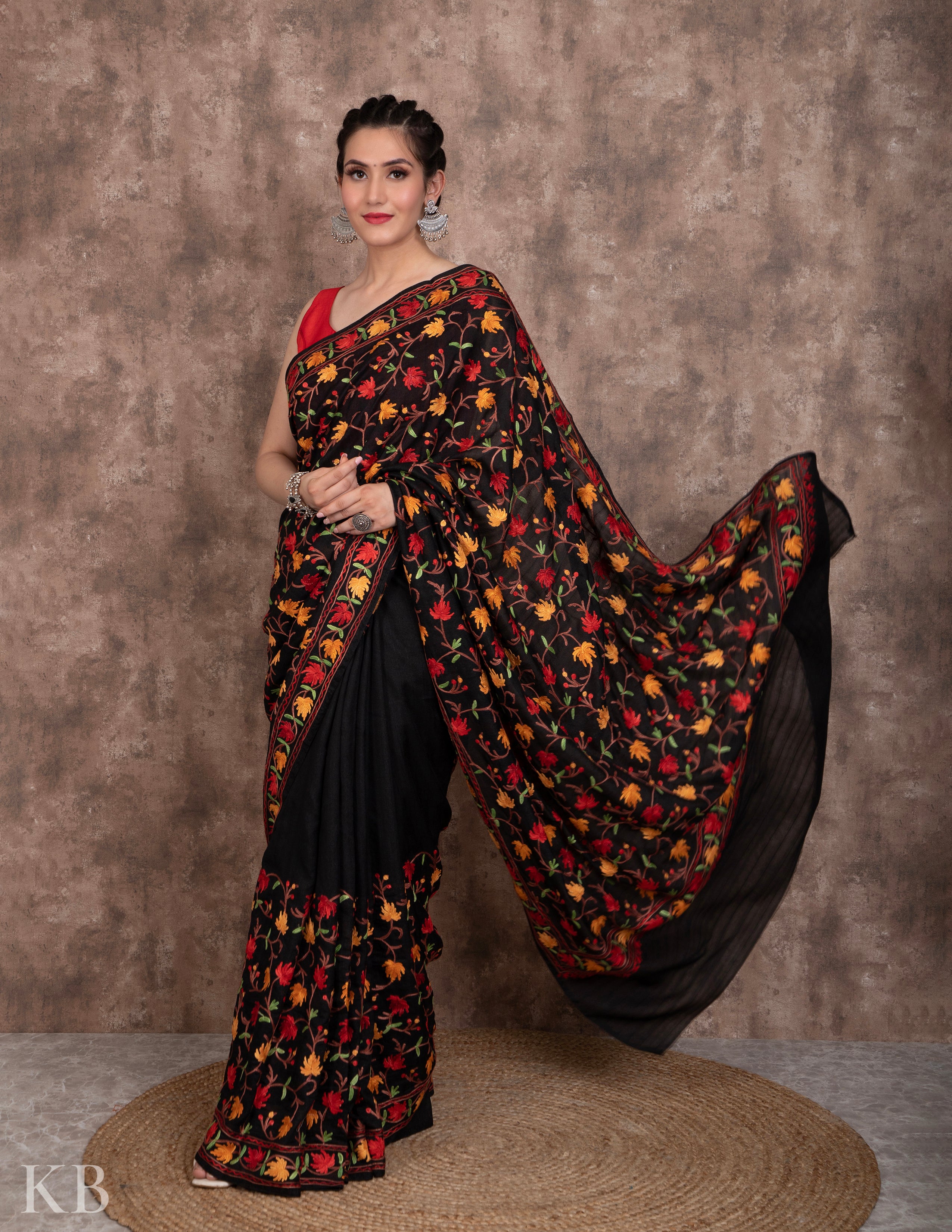 CM - Black color weaving silk Saree