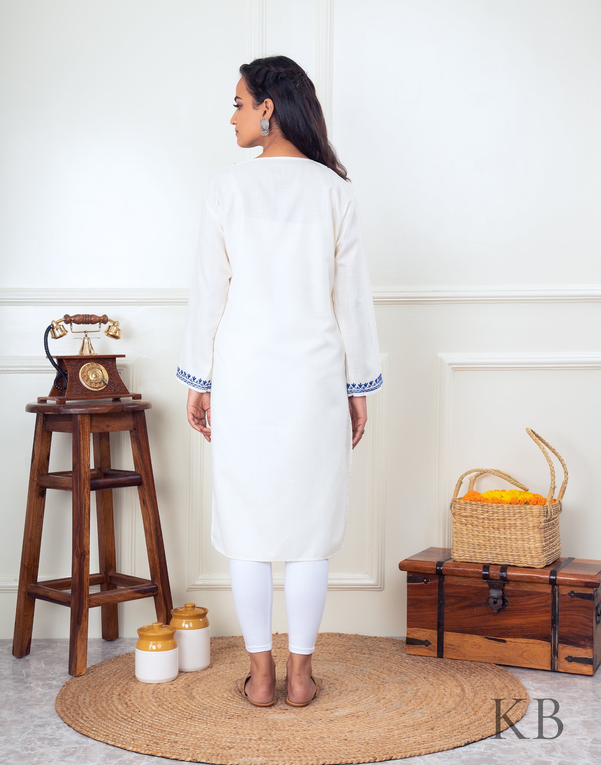 Buy online Ada Hand Embroidered White Chikankari Kurta With Gota Patti Work  & Matching Slip from Kurta Kurtis for Women by Ada for ₹4990 at 0% off |  2024 Limeroad.com