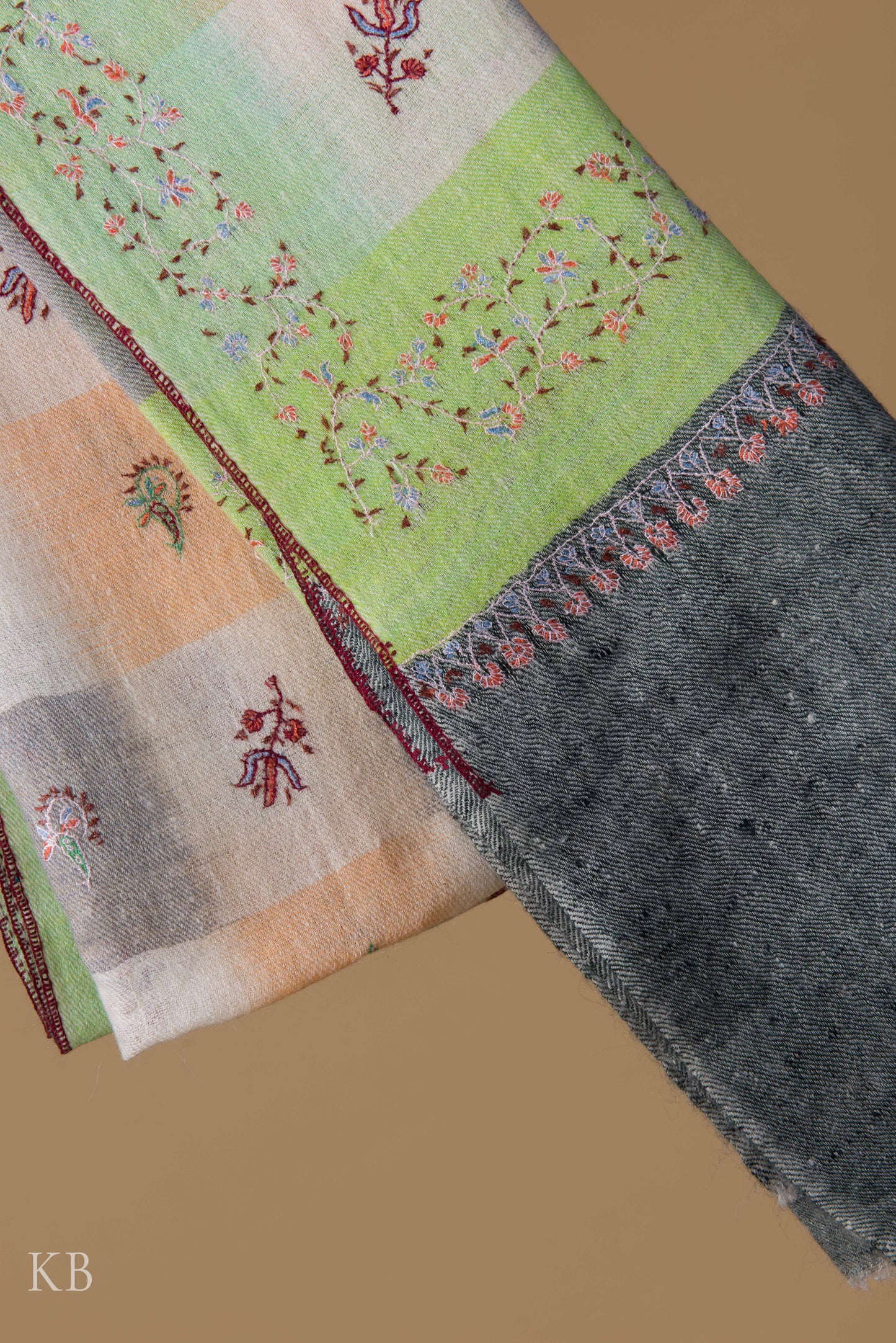 Ikkat Designed Multicolored Sozni Embroidered Pashmina Stole - Kashmir Box