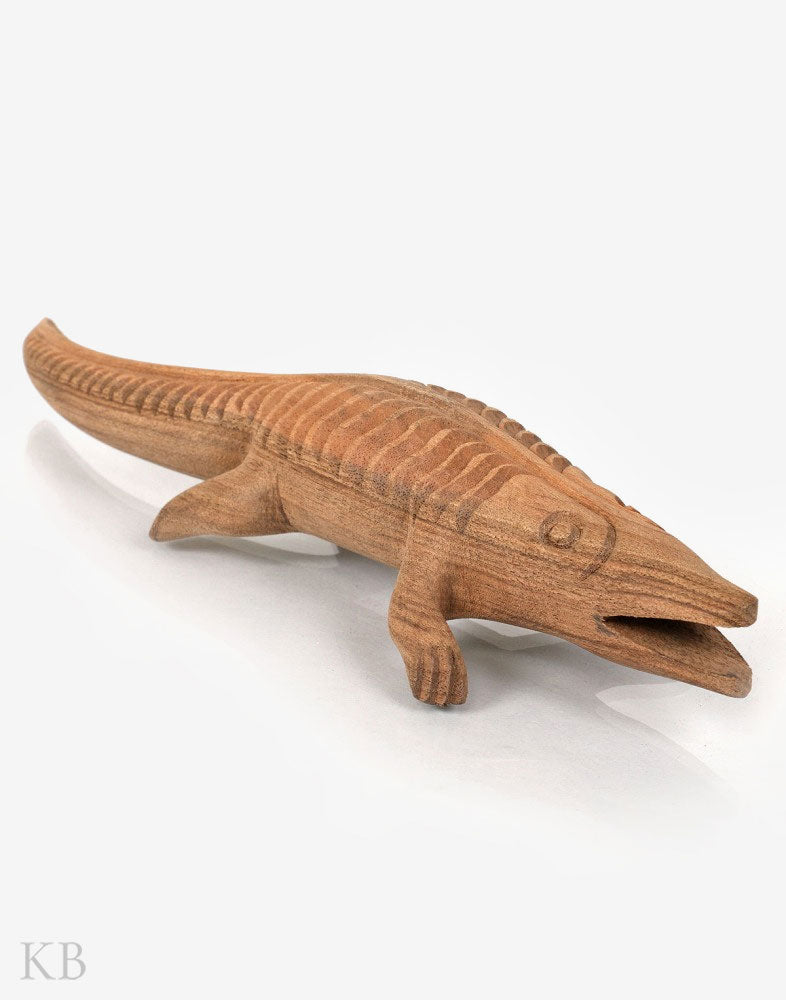 Walnut Wood Handmade Scaled Lizard - Kashmir Box